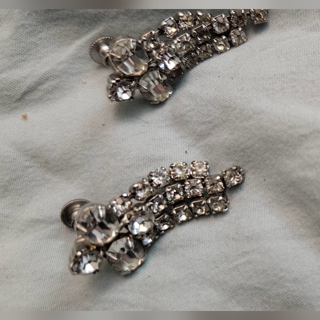 Silver Rhinestone Jewelry Silver Rhinestone Jewelry